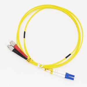  LC APC - LC UPC MonoModo SM Duplex Jumper Cable Fibra
